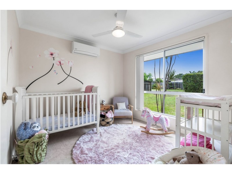 35 Manettia Street, Wynnum West QLD 4178