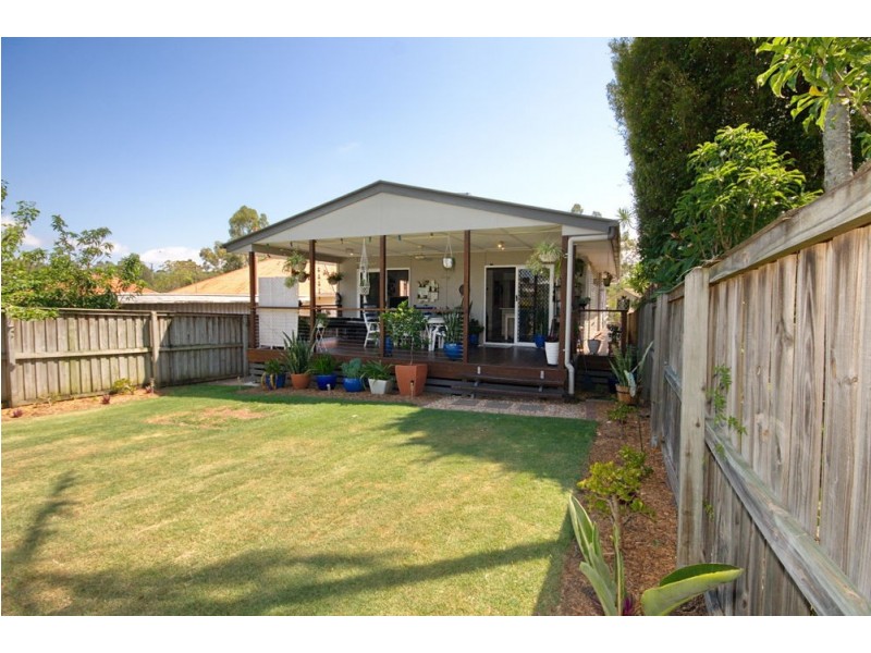 29 Wood Street, Manly QLD 4179