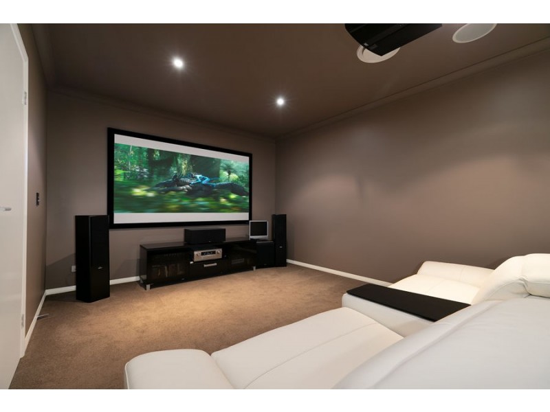 52 Red Gum Crescent, Wakerley QLD 4154