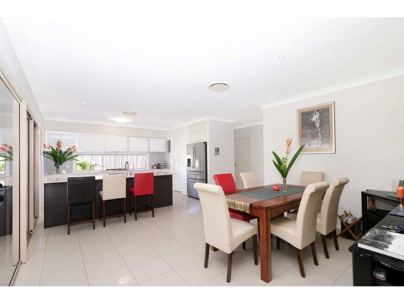 52 Red Gum Crescent, Wakerley QLD 4154