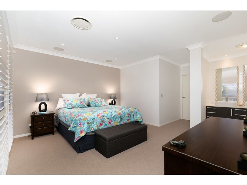 52 Red Gum Crescent, Wakerley QLD 4154