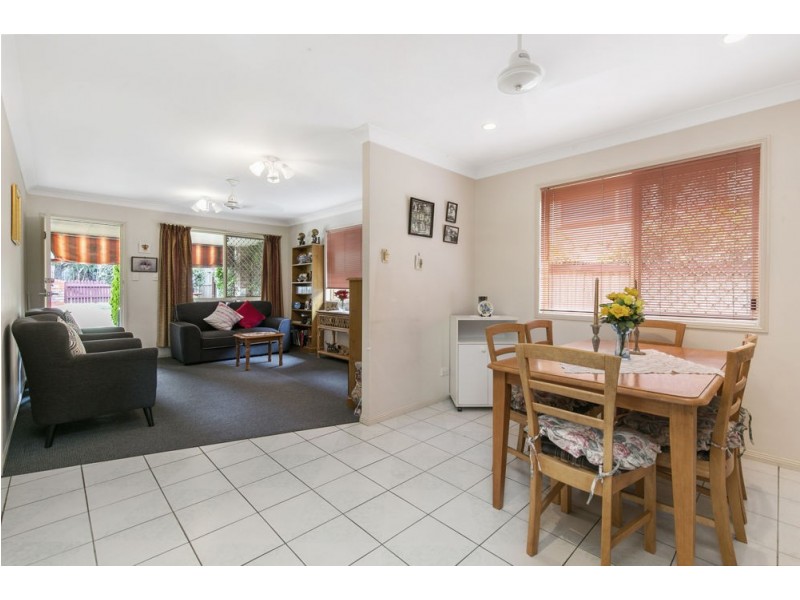 15 Gwynne Street, Wynnum West QLD 4178