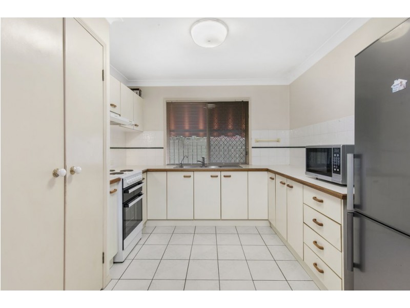 15 Gwynne Street, Wynnum West QLD 4178