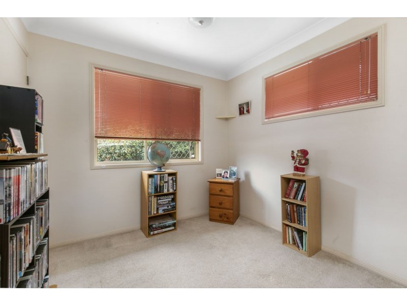 15 Gwynne Street, Wynnum West QLD 4178