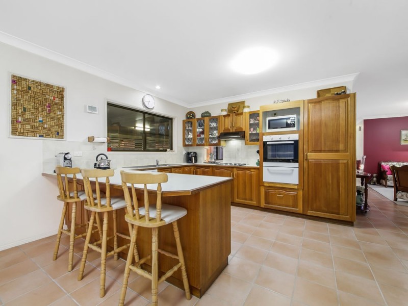 1 Leith Court, Wynnum West QLD 4178