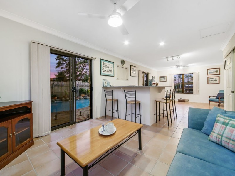 1 Leith Court, Wynnum West QLD 4178