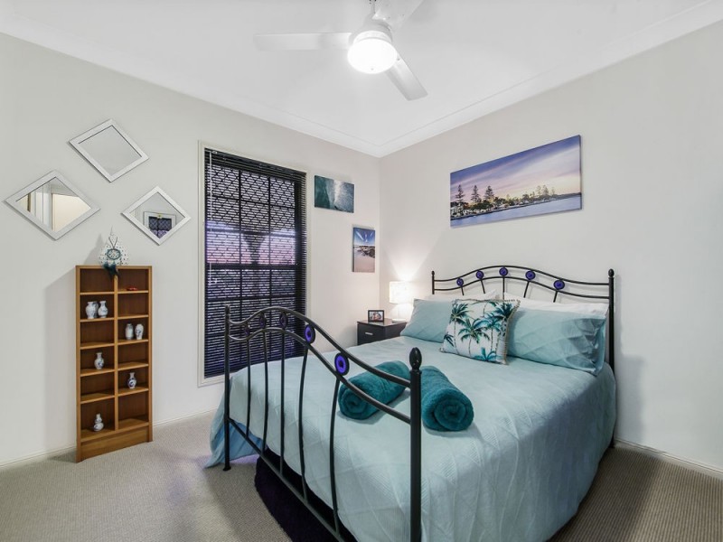 1 Leith Court, Wynnum West QLD 4178