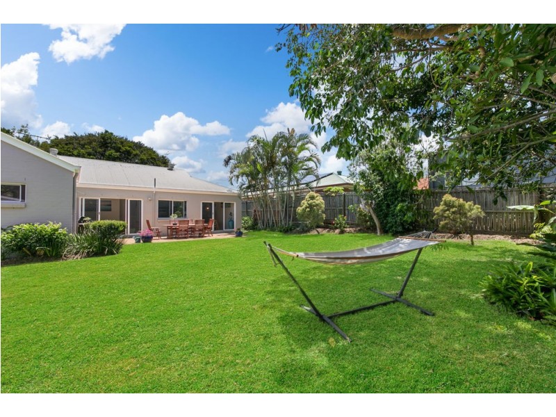 117 Talwong Street, Manly West QLD 4179