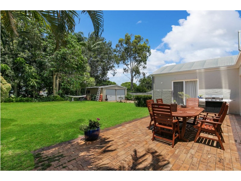 117 Talwong Street, Manly West QLD 4179