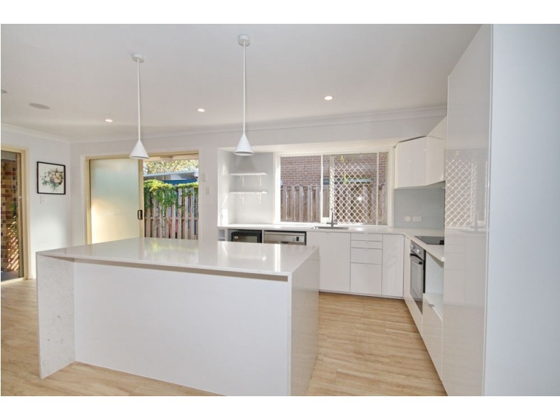 28 Matthews Way, Wakerley QLD 4154