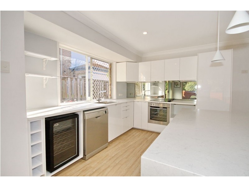 28 Matthews Way, Wakerley QLD 4154