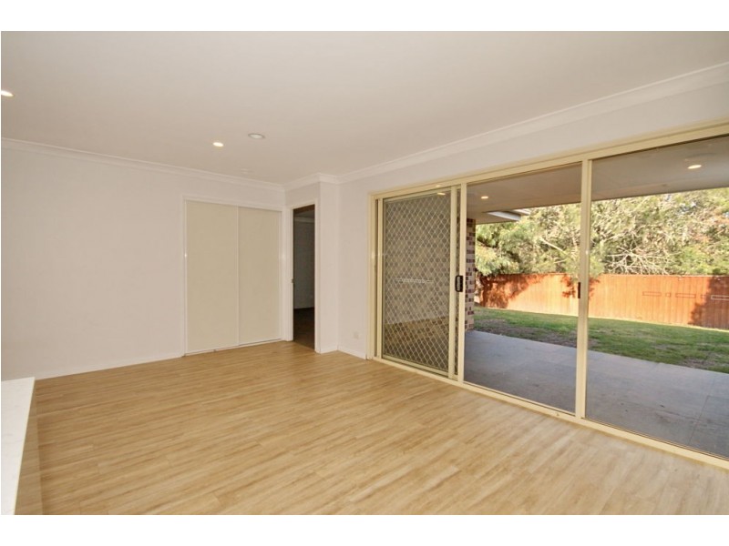28 Matthews Way, Wakerley QLD 4154