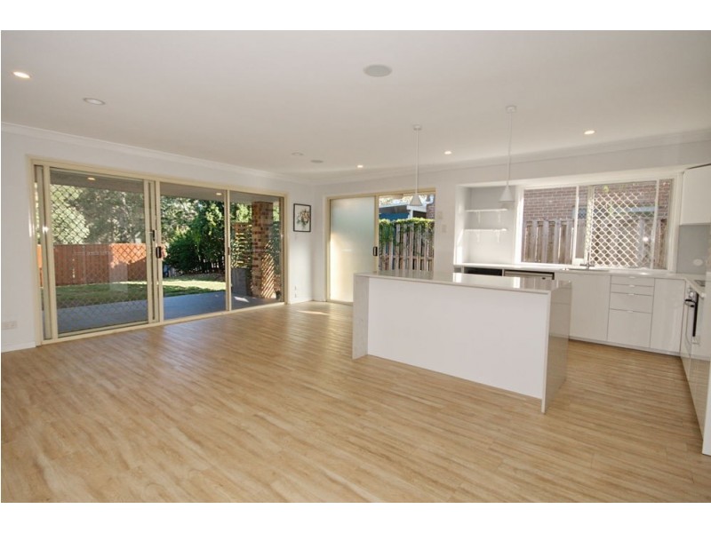 28 Matthews Way, Wakerley QLD 4154