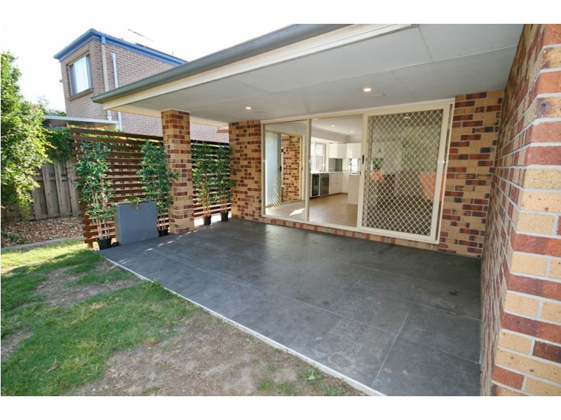 28 Matthews Way, Wakerley QLD 4154