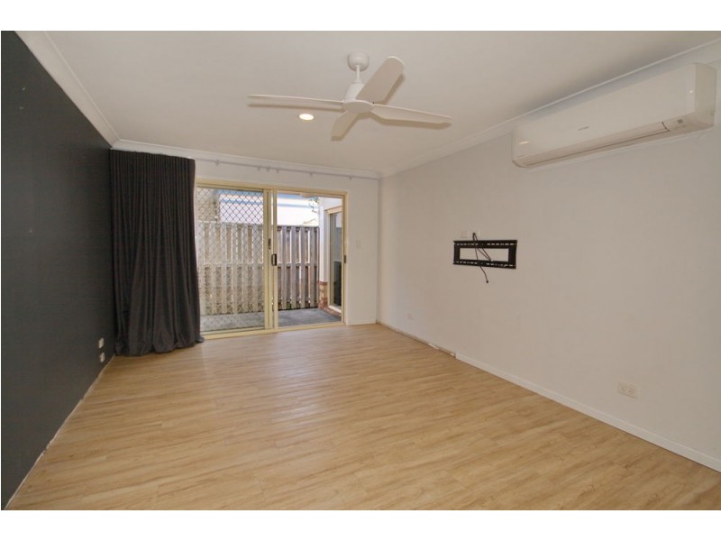 28 Matthews Way, Wakerley QLD 4154
