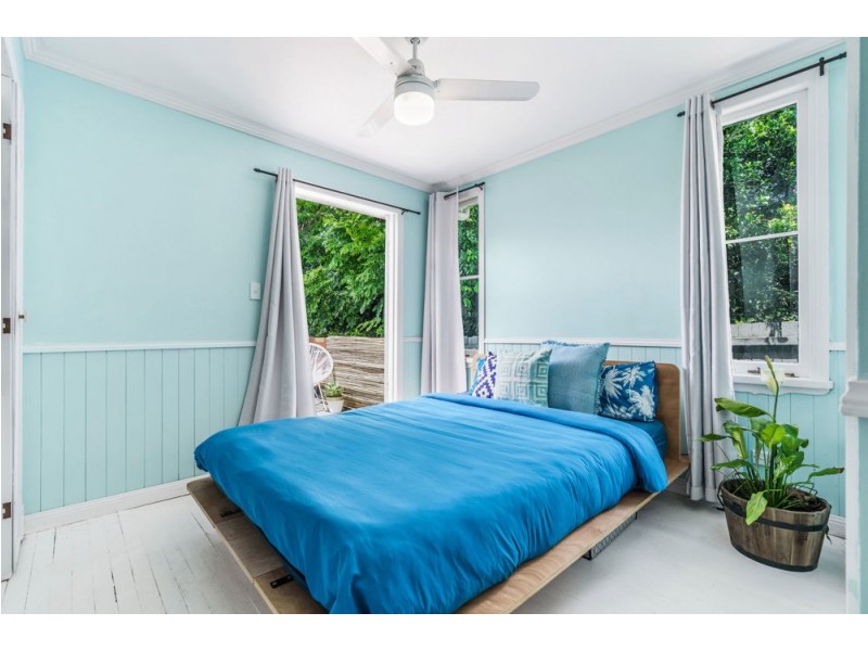 32 Haig Street, Wynnum West QLD 4178