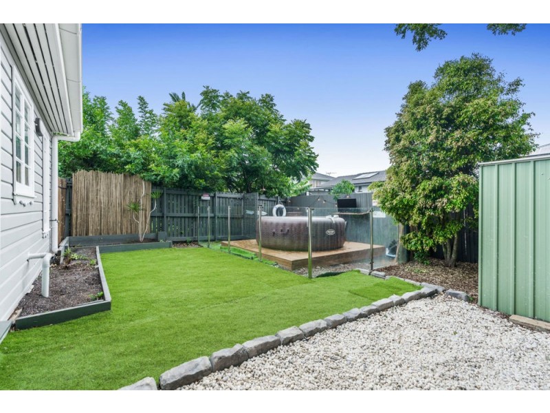 32 Haig Street, Wynnum West QLD 4178