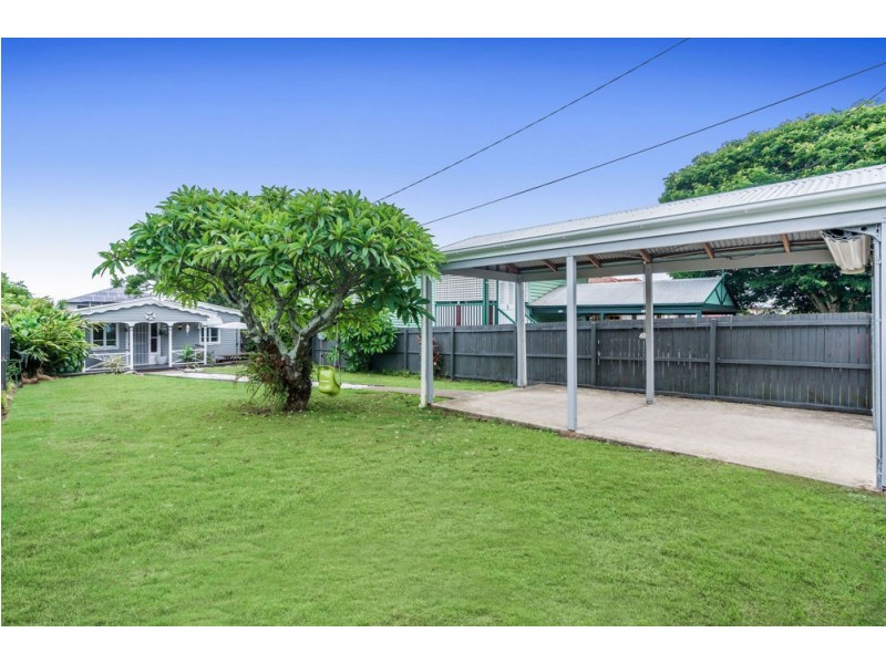 32 Haig Street, Wynnum West QLD 4178