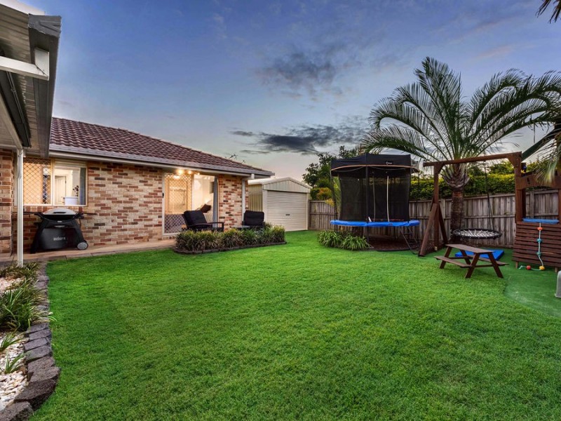 8 Ransom Place, Wakerley QLD 4154