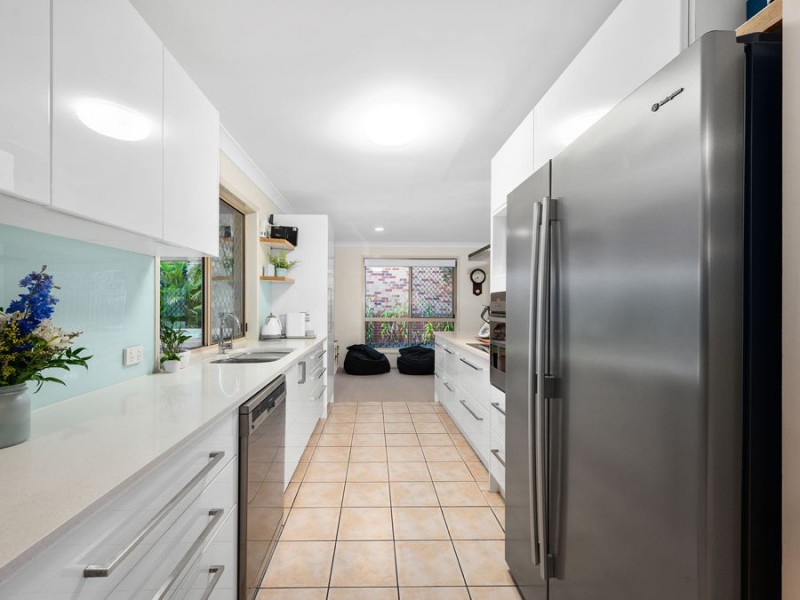 8 Ransom Place, Wakerley QLD 4154