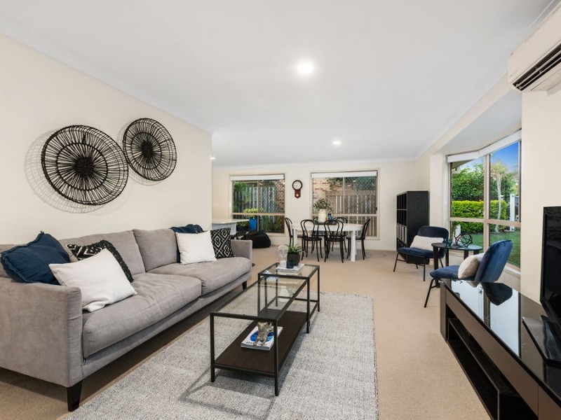 8 Ransom Place, Wakerley QLD 4154