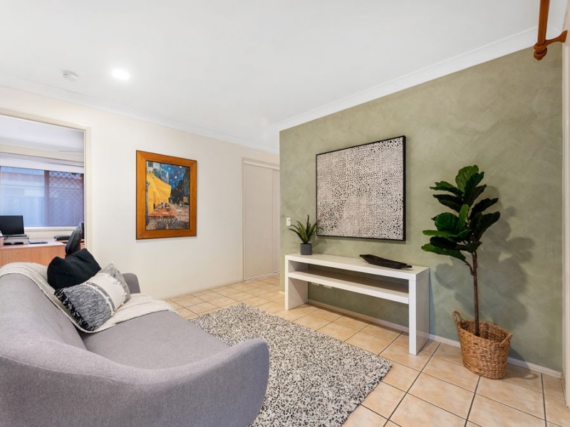 8 Ransom Place, Wakerley QLD 4154