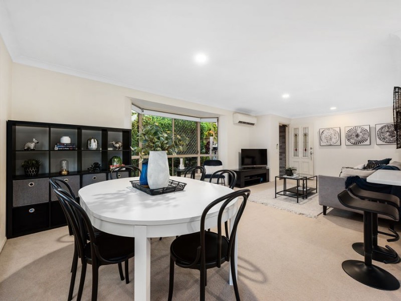 8 Ransom Place, Wakerley QLD 4154