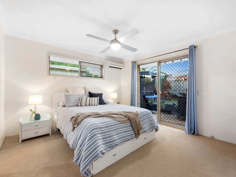 8 Ransom Place, Wakerley QLD 4154