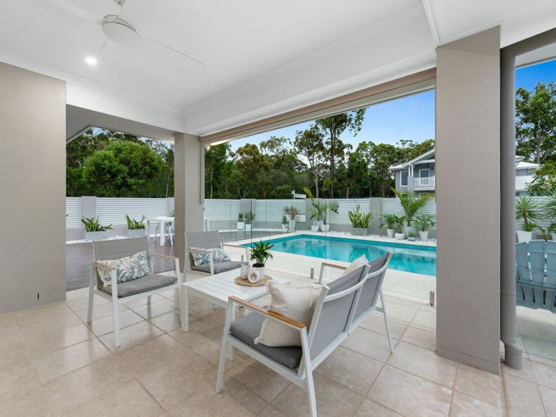 15 Harrogate Place, Gumdale QLD 4154