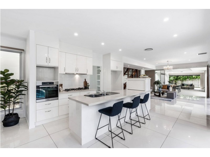 18 Nile Close, Wakerley QLD 4154