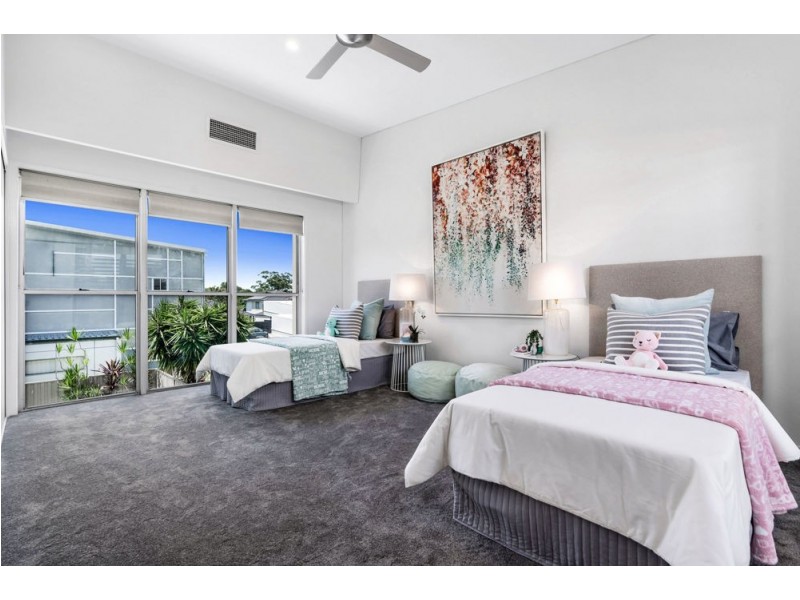 18 Nile Close, Wakerley QLD 4154