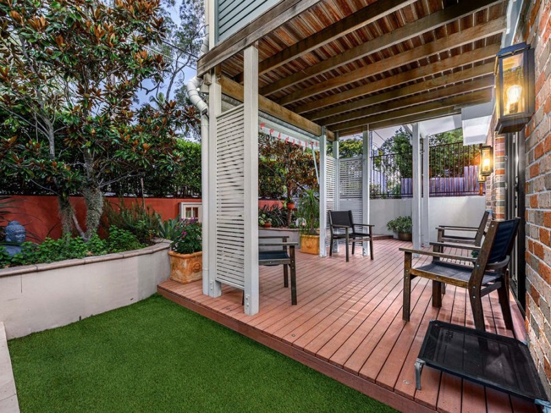 1/51-55 Daniells Street, Carina QLD 4152