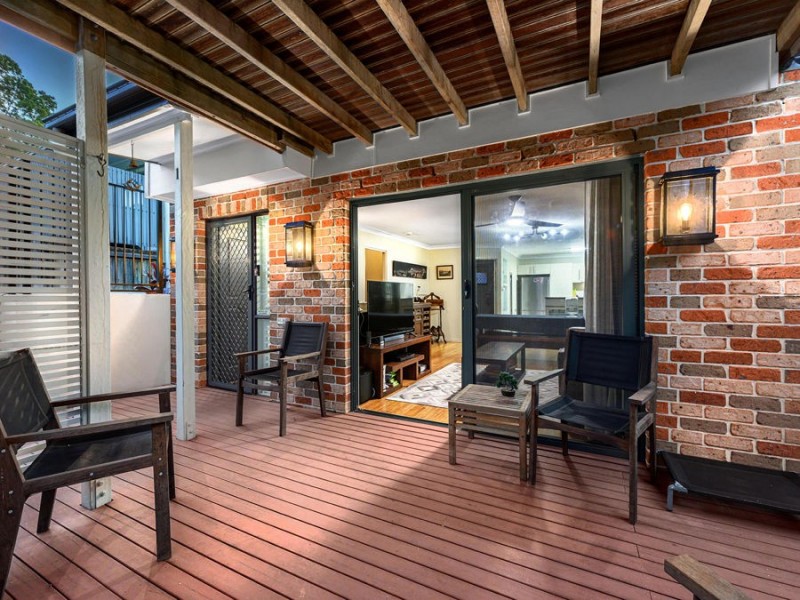 1/51-55 Daniells Street, Carina QLD 4152