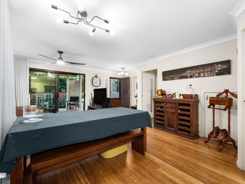 1/51-55 Daniells Street, Carina QLD 4152