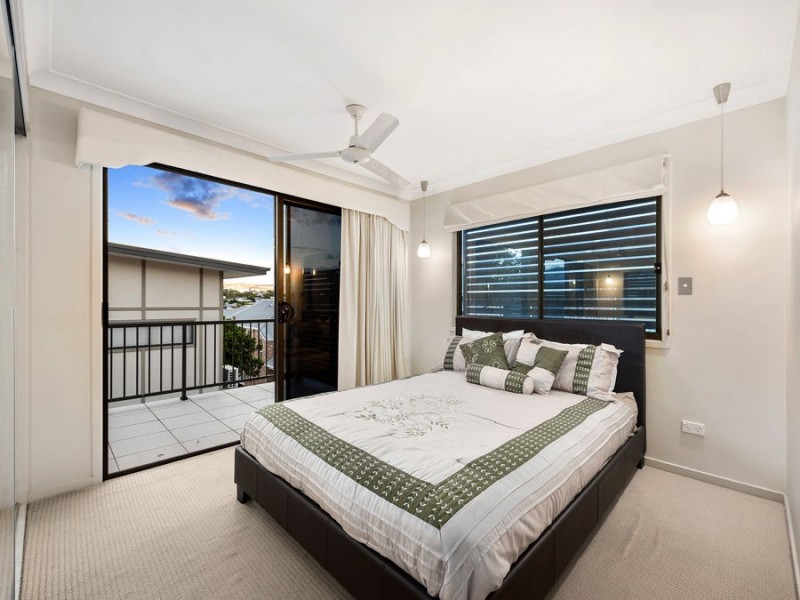 1/51-55 Daniells Street, Carina QLD 4152