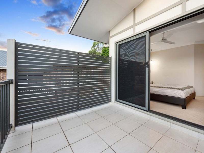1/51-55 Daniells Street, Carina QLD 4152