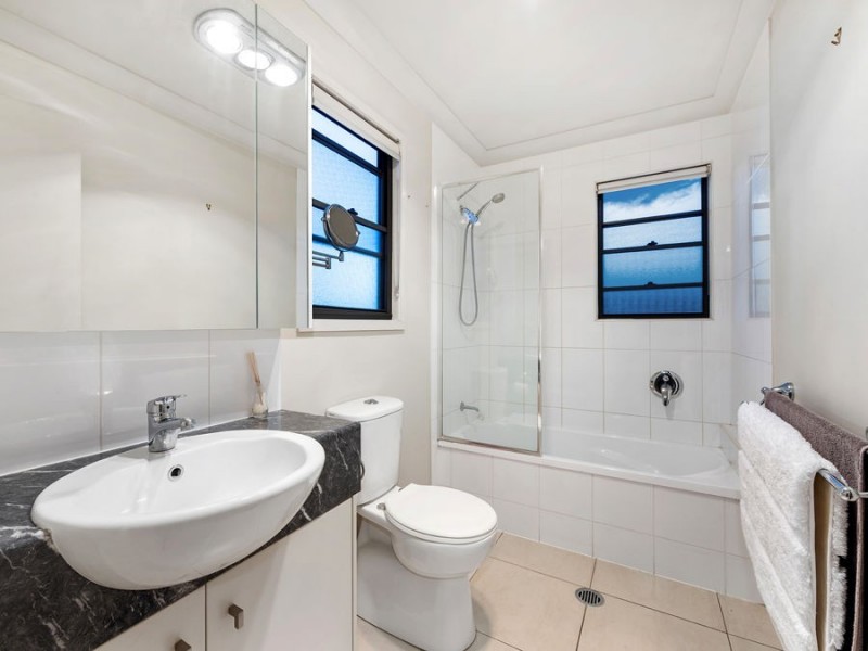 1/51-55 Daniells Street, Carina QLD 4152