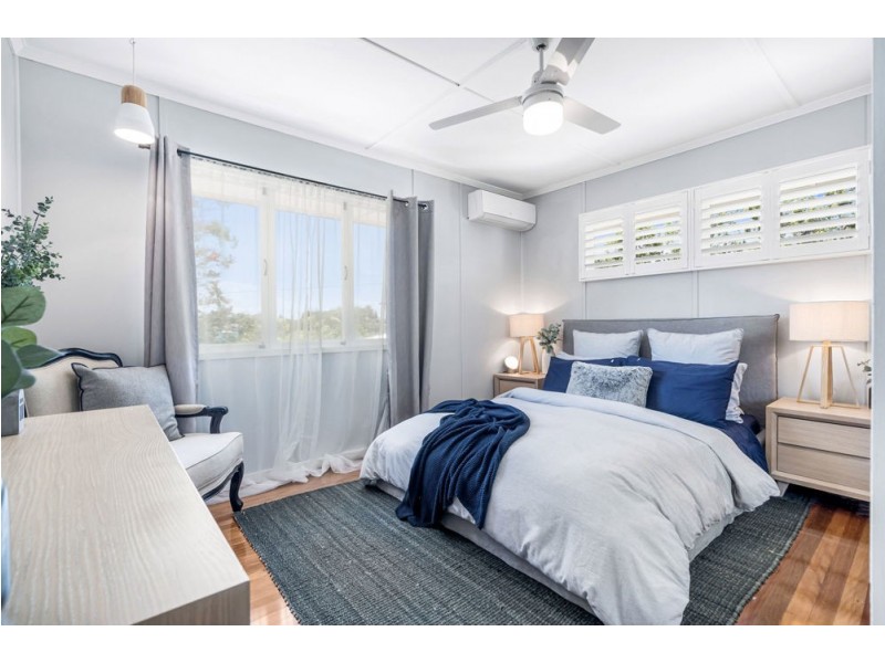 86 Roseneath Parade, Wynnum West QLD 4178