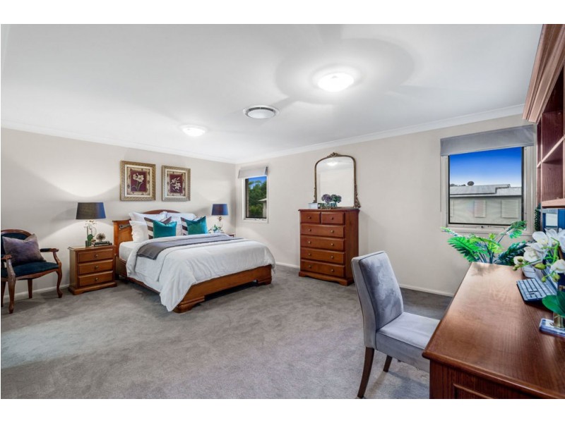2 Gabrielle Place, Manly West QLD 4179