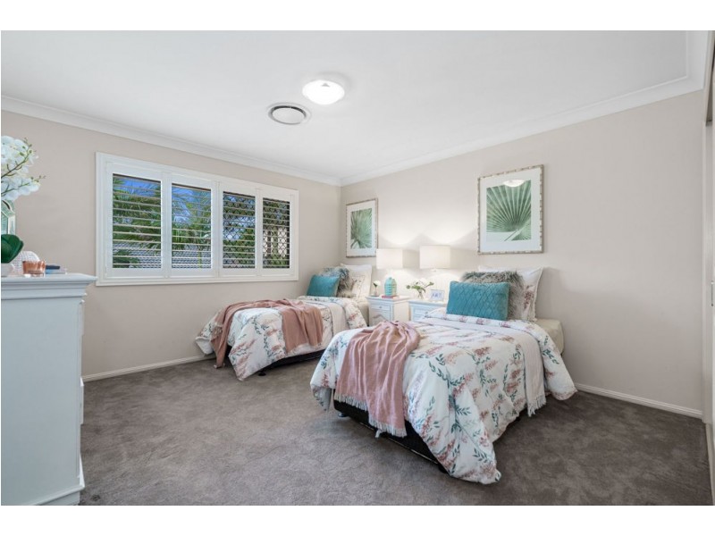 2 Gabrielle Place, Manly West QLD 4179