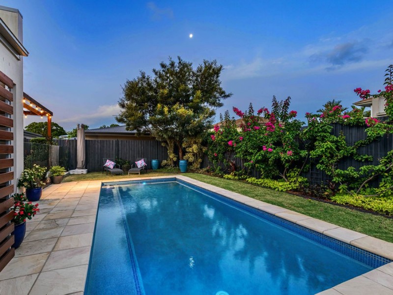 37 Brook Street, Wakerley QLD 4154