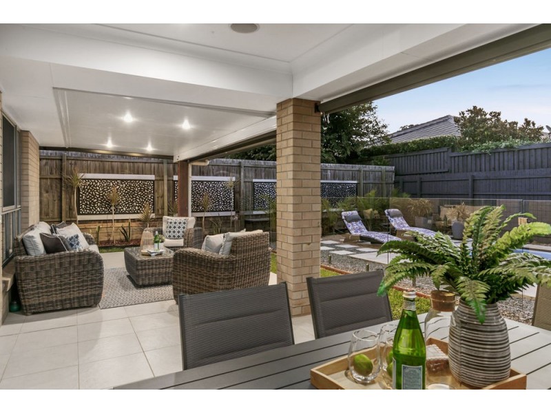 47 Schooner Circuit, Manly West QLD 4179