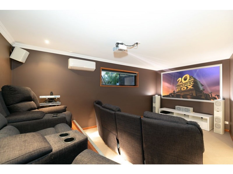 29 Warren Street, Wakerley QLD 4154