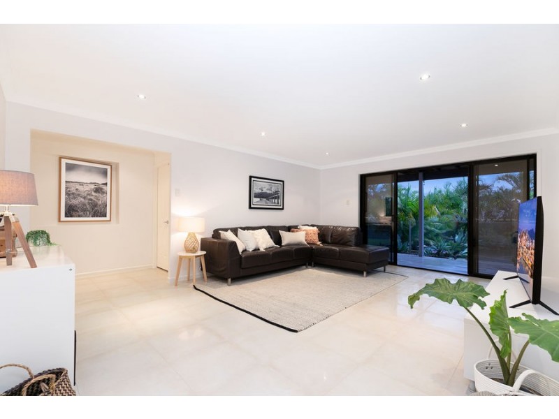 29 Warren Street, Wakerley QLD 4154