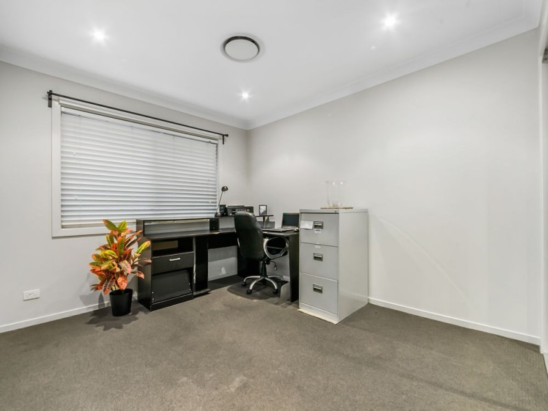 51 Doherty Place, Wakerley QLD 4154