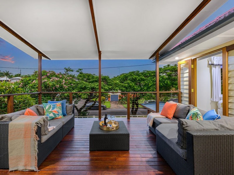 24 Latimer Street, Holland Park QLD 4121