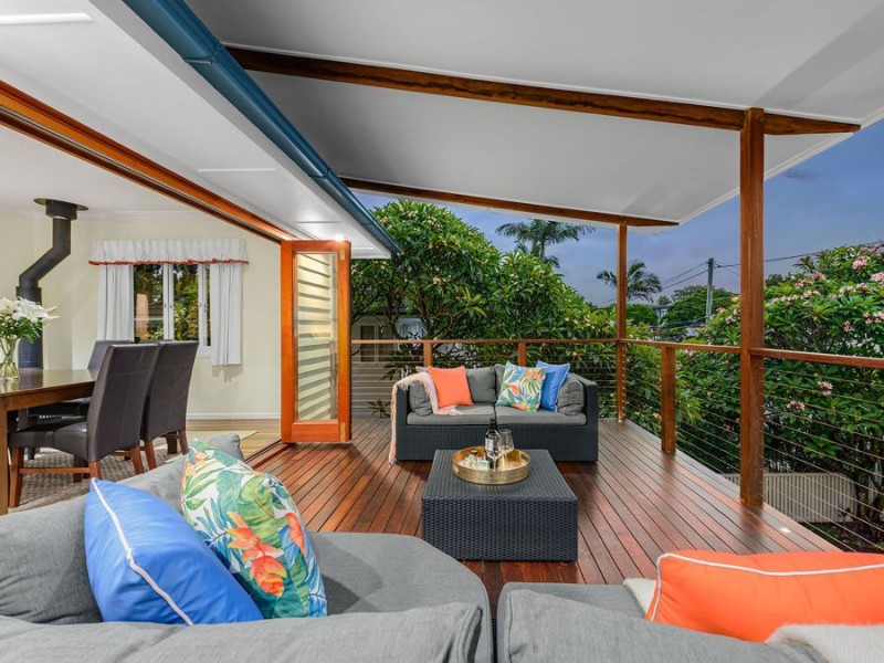 24 Latimer Street, Holland Park QLD 4121