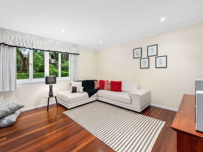 24 Latimer Street, Holland Park QLD 4121