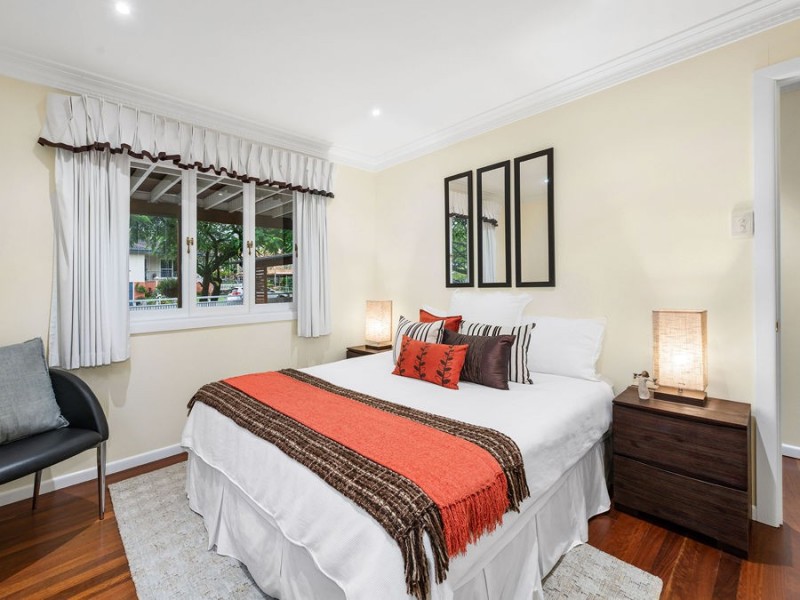 24 Latimer Street, Holland Park QLD 4121