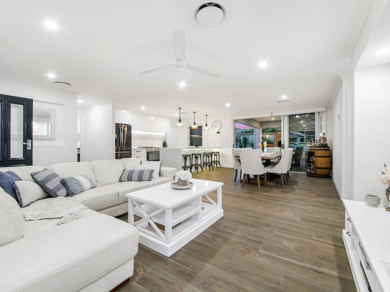 112 Malabar Street, Wynnum West QLD 4178